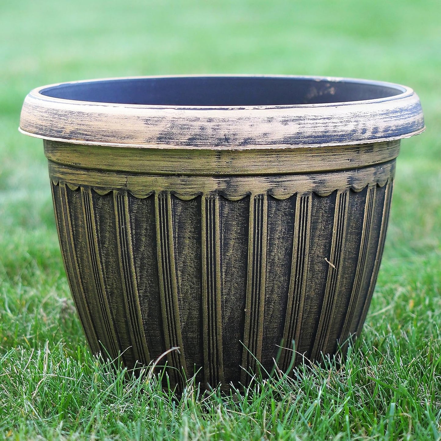 Rustic Flowerpot 10 Planter for Garden Patio Office Ornaments Home Decor Long Lasting Reusable Light Weight (Gold-S)